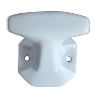 Porcelain hook