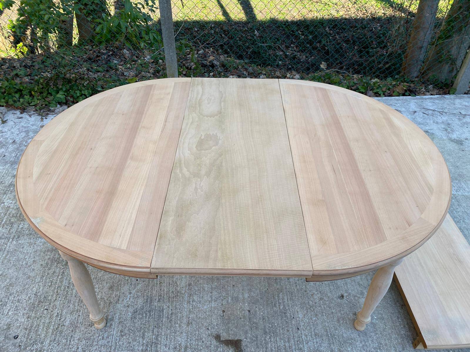 Renovated Louis Philippe round extendable dining table 115cm with 2 extensions.