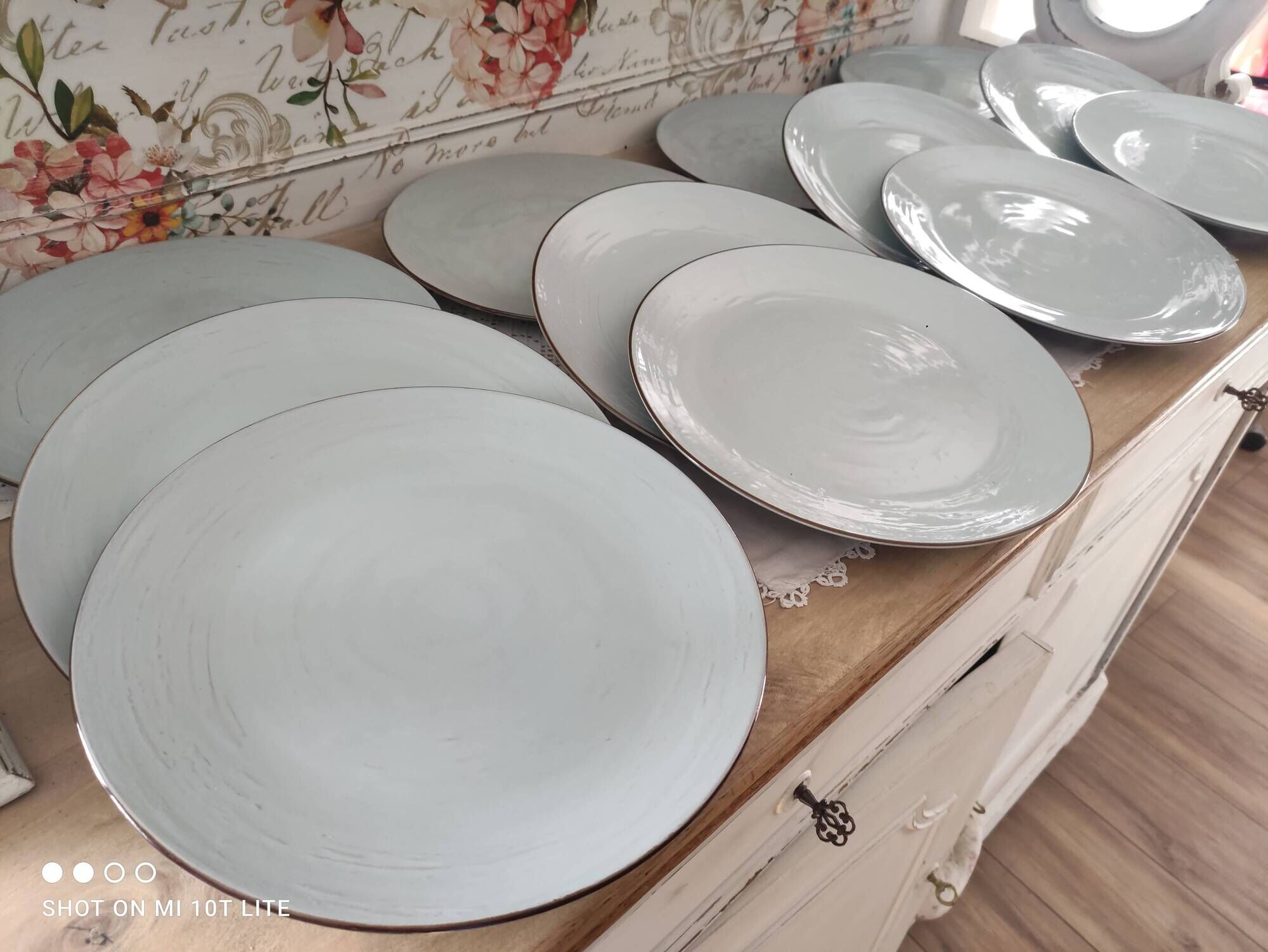 Set of 12 terracotta dinner plates enameled in green cecina