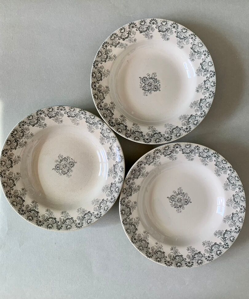 3 hollow plates in iron earth