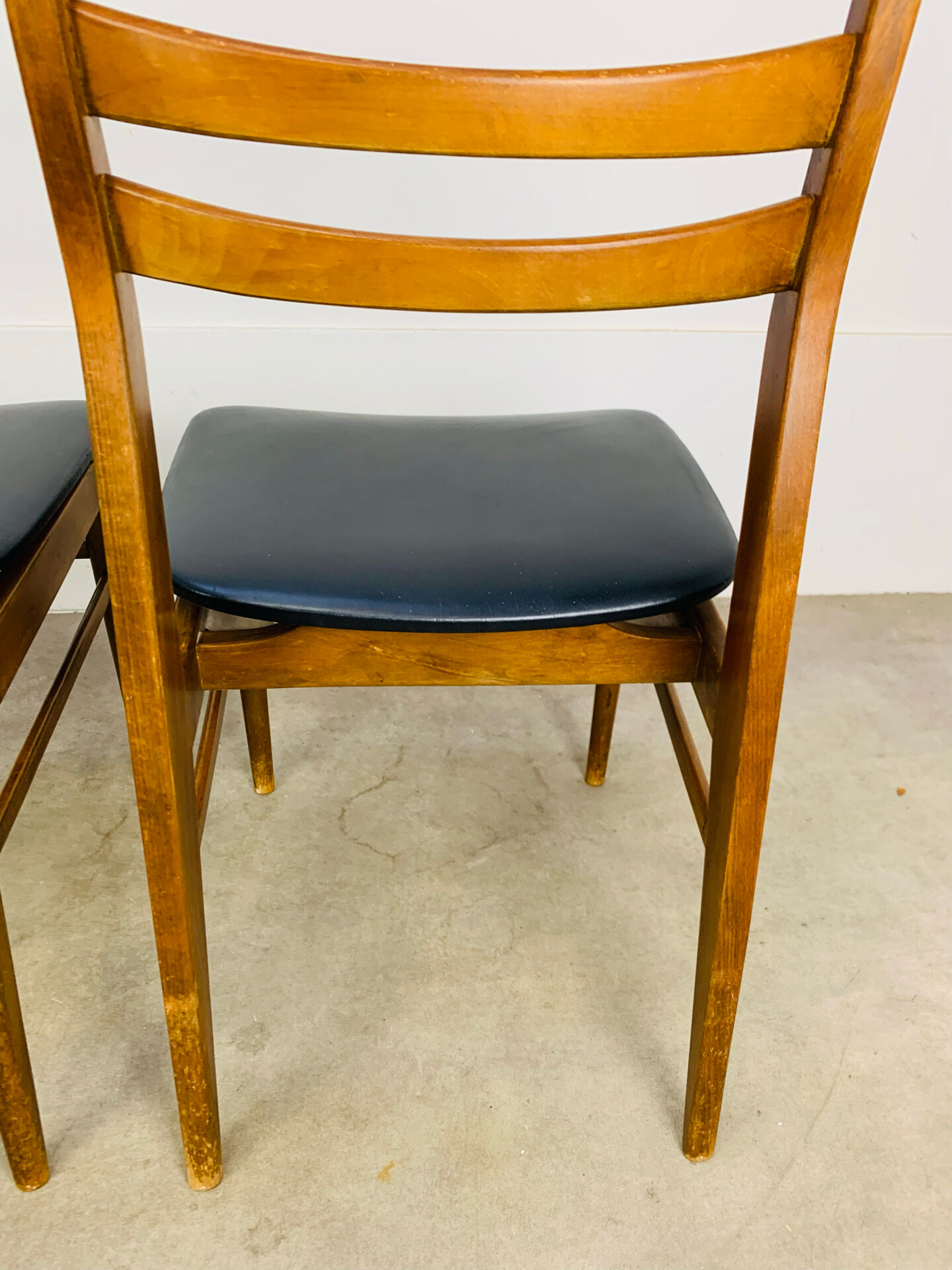 Paire de chaises scandinaves années 60