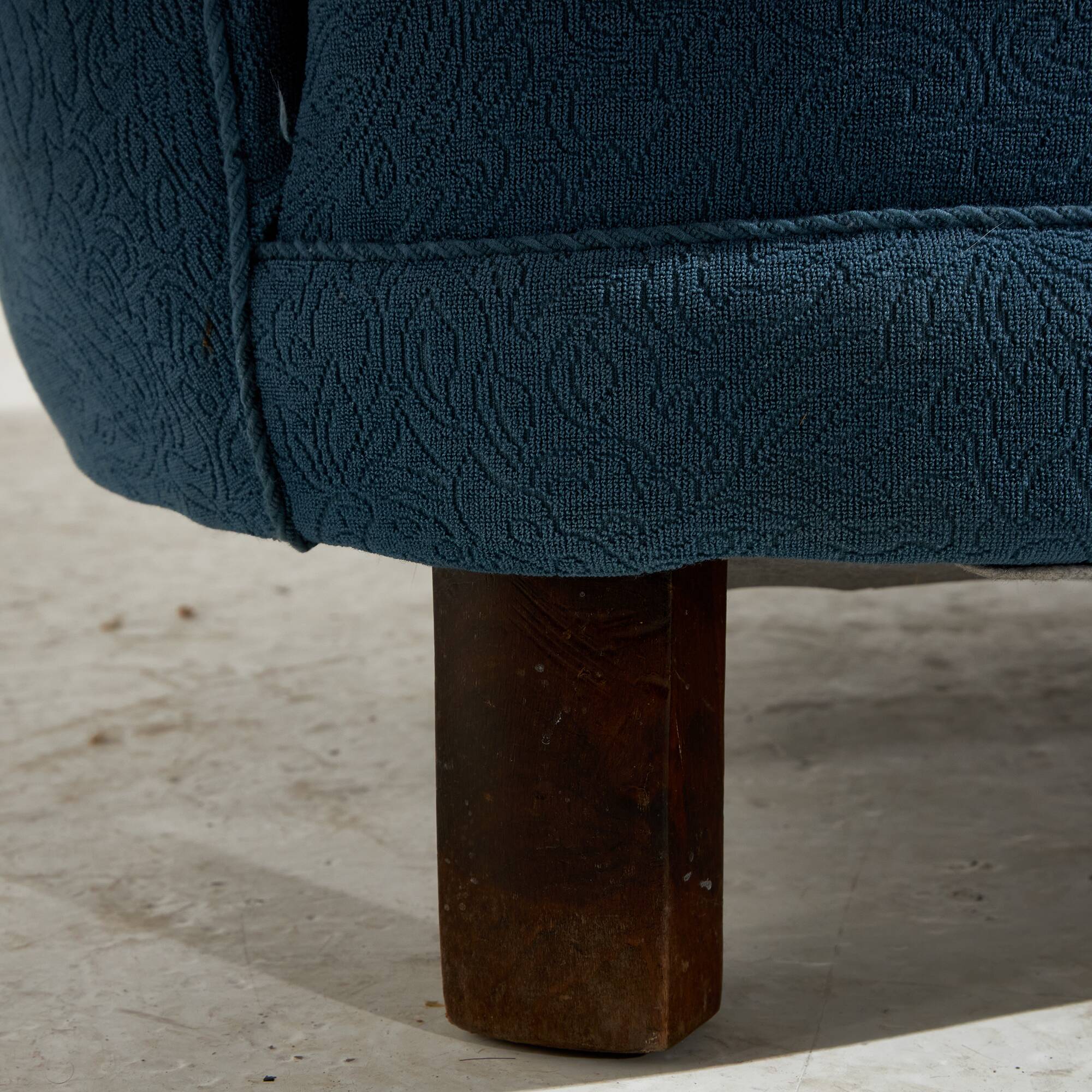 Two-Seater Banana Sofa, 1940s (MK10671)