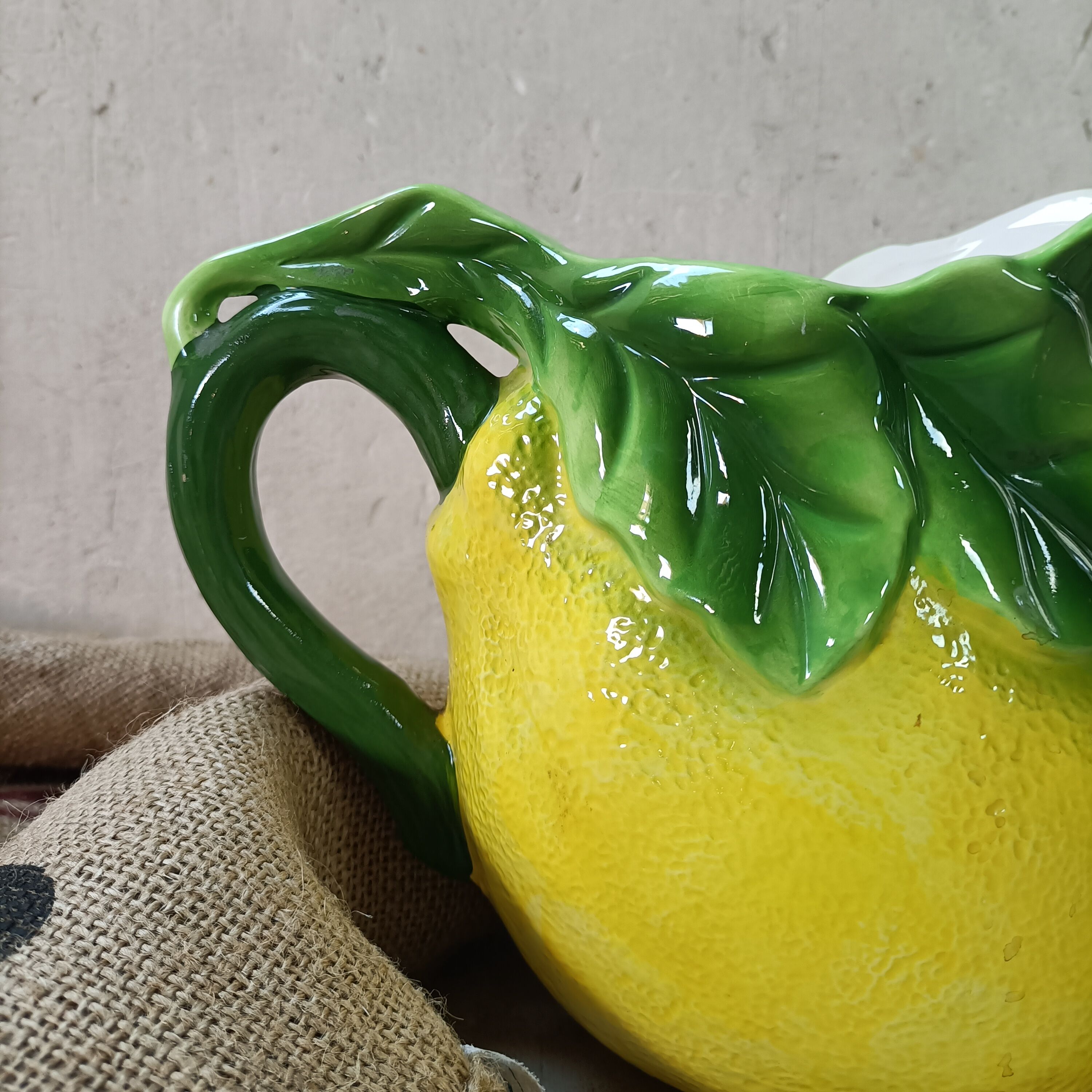 Lemon slurry decanter