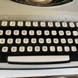 Remington Envoy typewriter