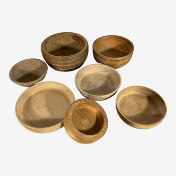 Serie de 7 pots en bois