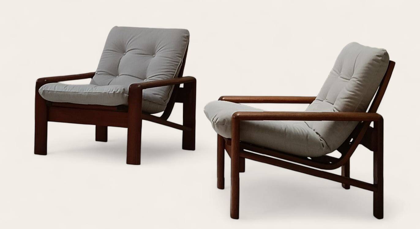 Fauteuils du milieu du siècle