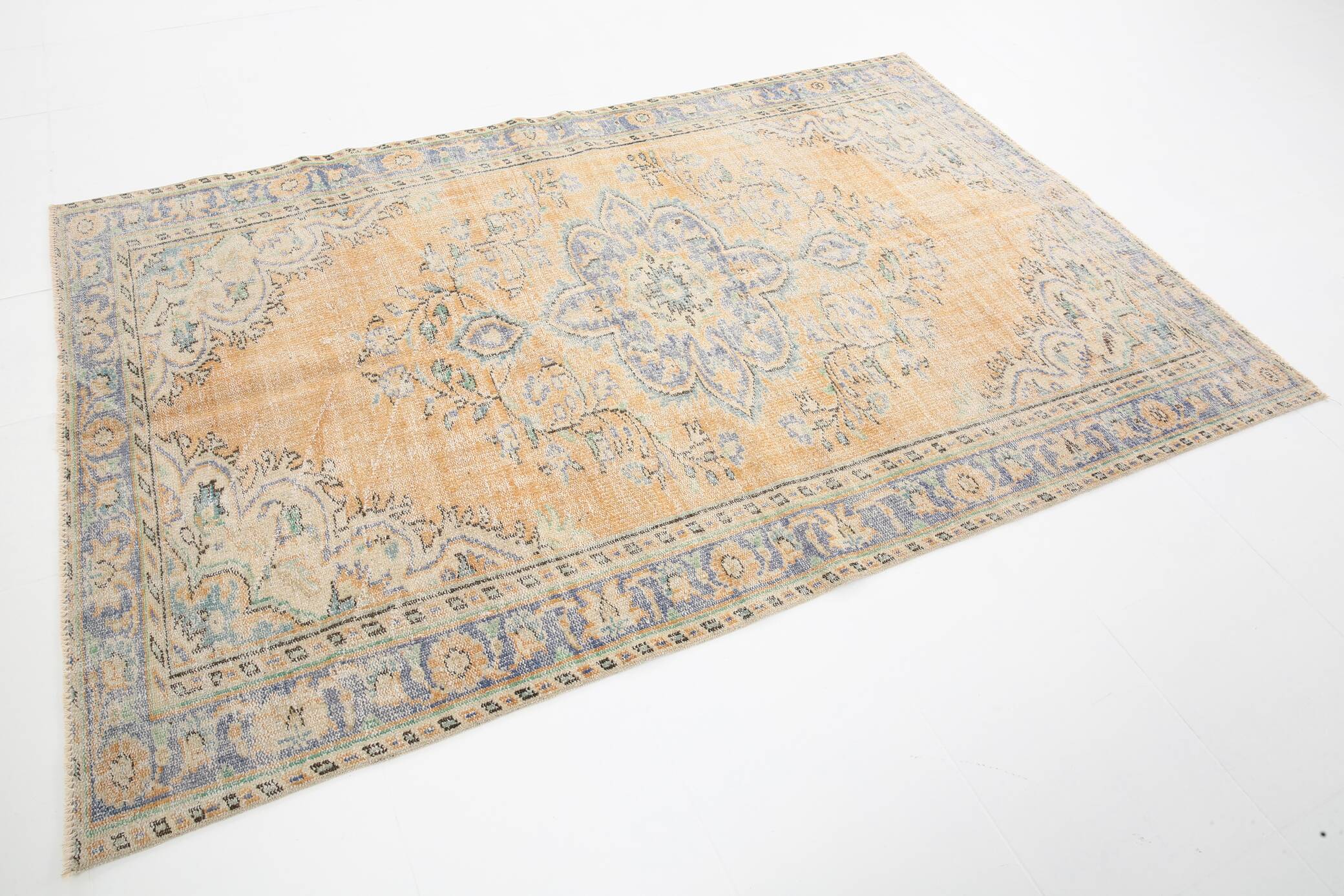 5x8 Pale Orange Classic Turkish Vintage Rug, 169x254Cm SK5187