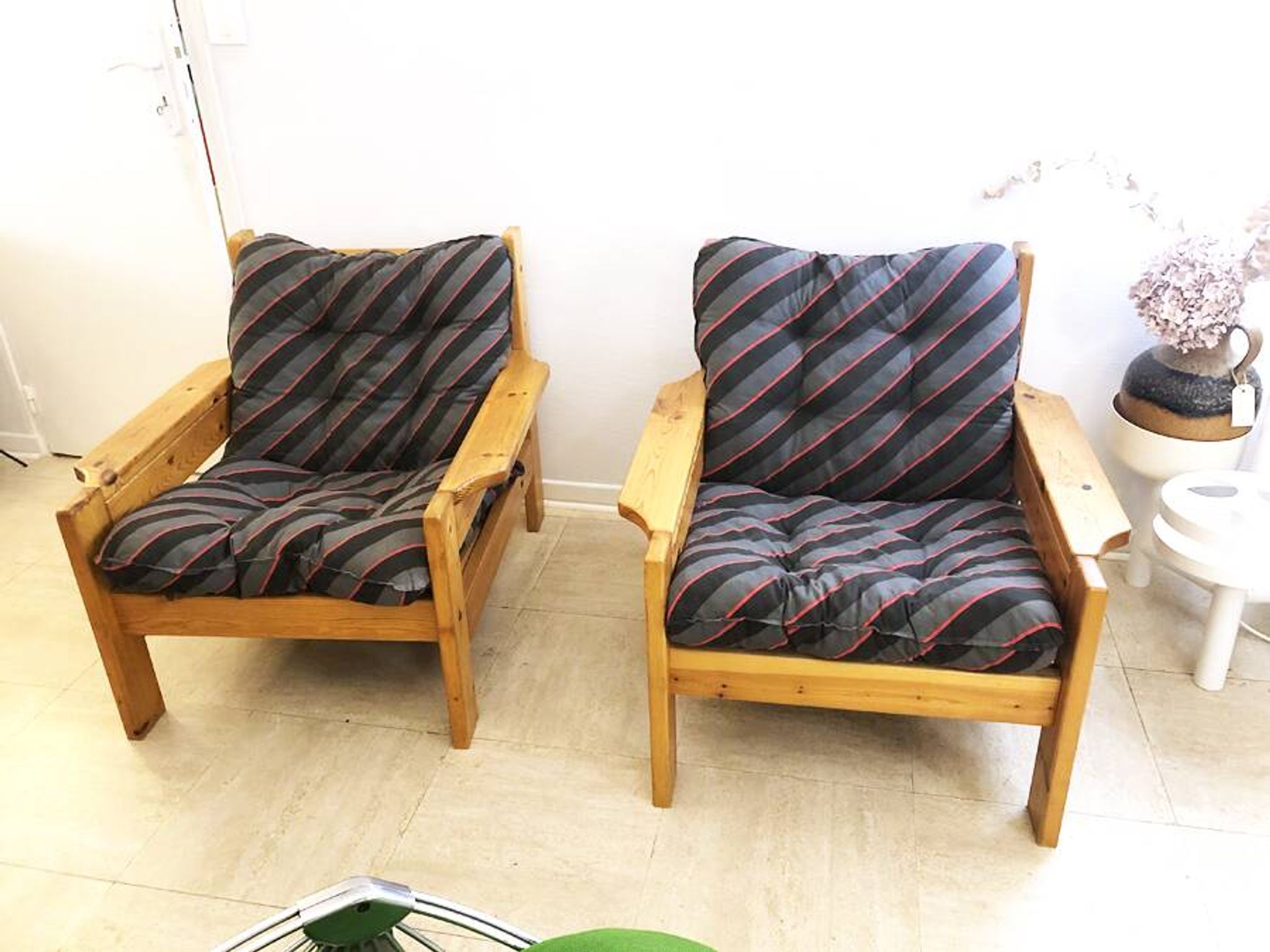 Pair of Scandinavian armchairs, 1970
