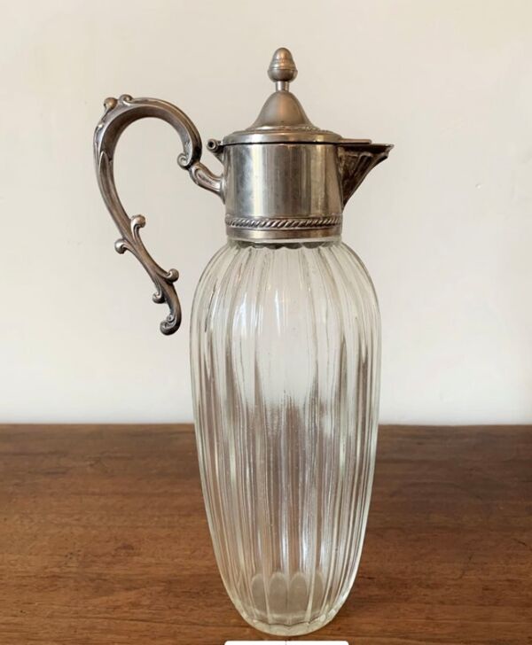 Aiguière, verre et étain, vers 1950