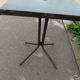 Table bistrot métal décapé Tolix 60 cm x 60 cm