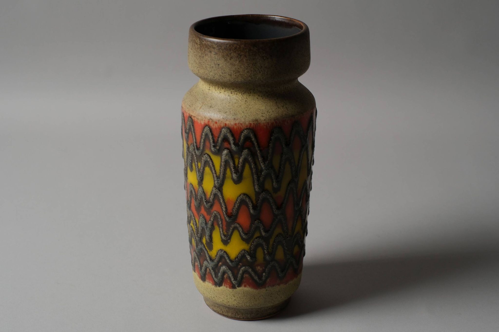 Vase fat lava VEB Haldensleben, zigzag, Allemagne de l'Est, années 1960