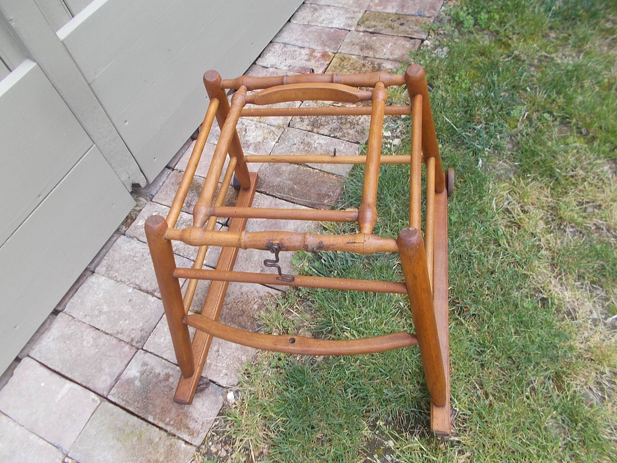 Ancienne chaise haute pour enfant Luterma