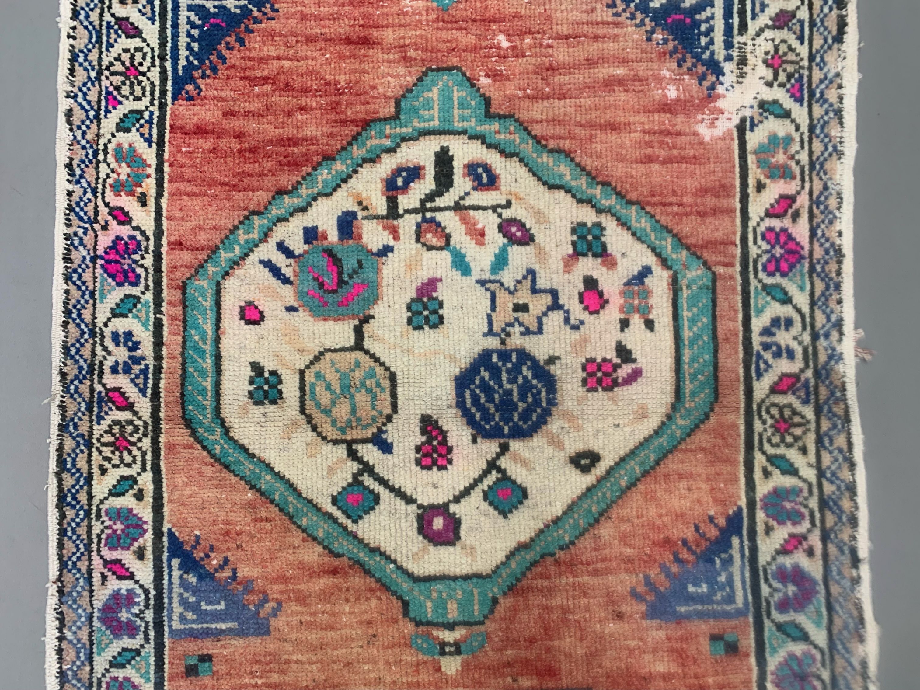 Vintage turkish oushak rug 150x87 cm carpet