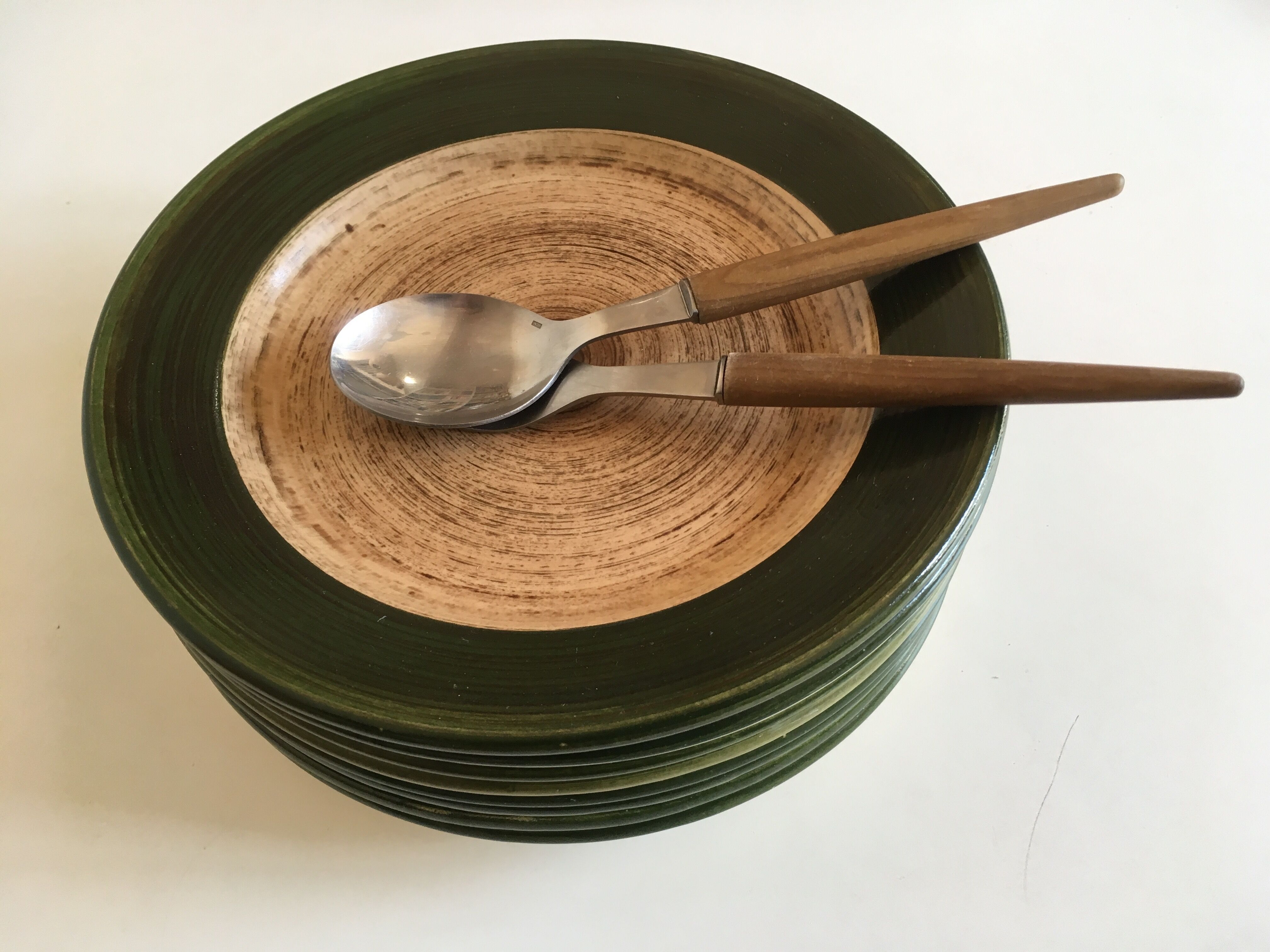 Set de 8 assiettes plates en grès 1970 St Clément bois de rondin de ferme