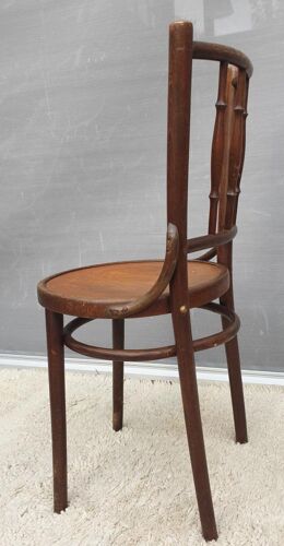 Paire chaises bistrot Thonet dessin pyrogravé 1900 Art Nouveau
