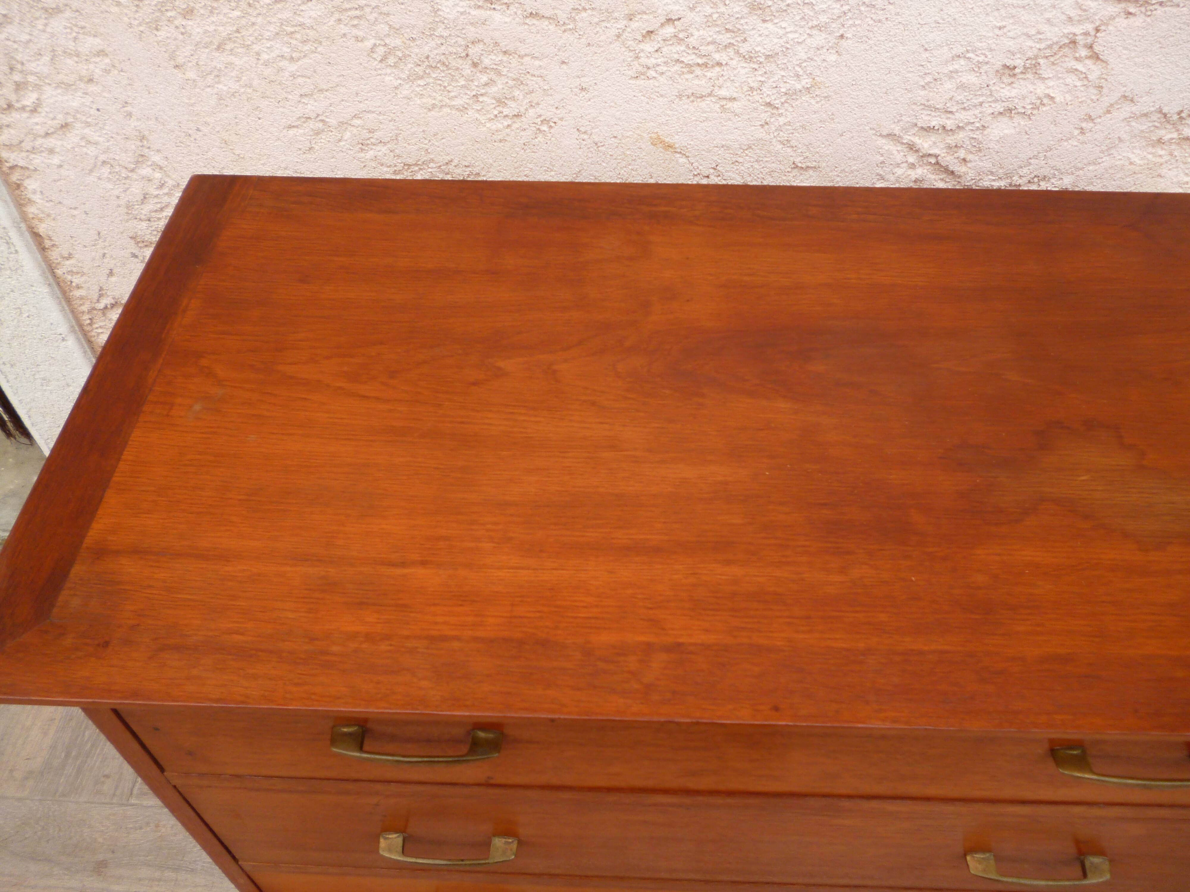 Chest of drawers massive vintage 3 drawers