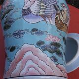 Important porcelain potiche from China.