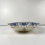 Shallow dish in Delft pottery – Royal Delft - First half of the 20th century