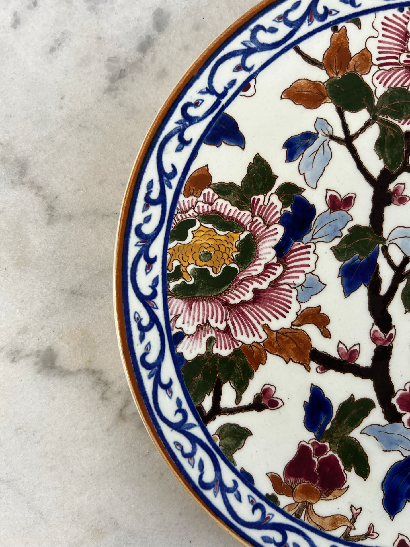 Gien — pivoine collection, hand-painted presentation plate