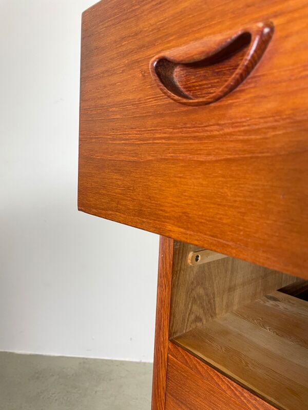 Commode en teck danois et commode par Hvidt & Mølgaard-Nielsen