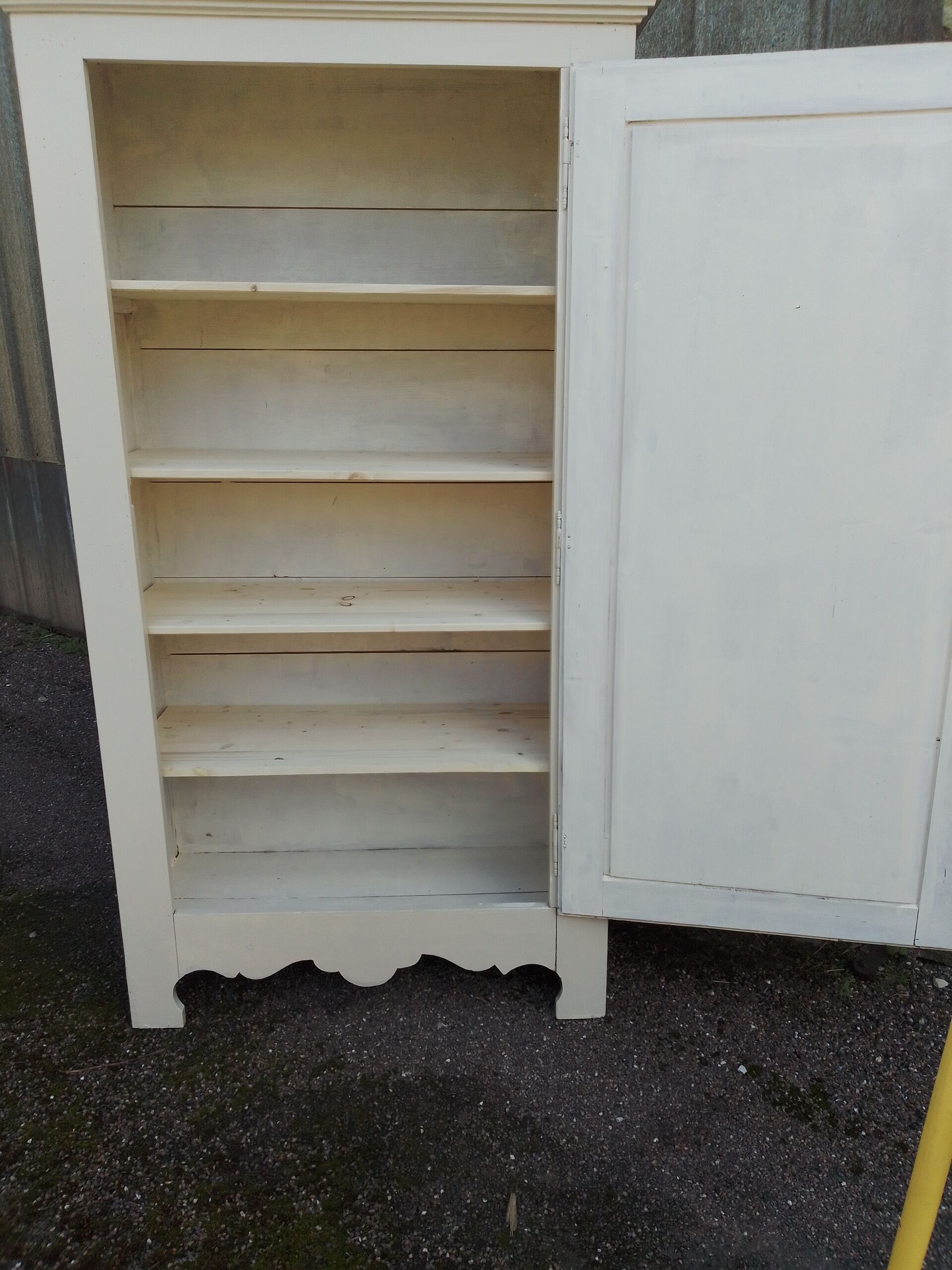 Armoire