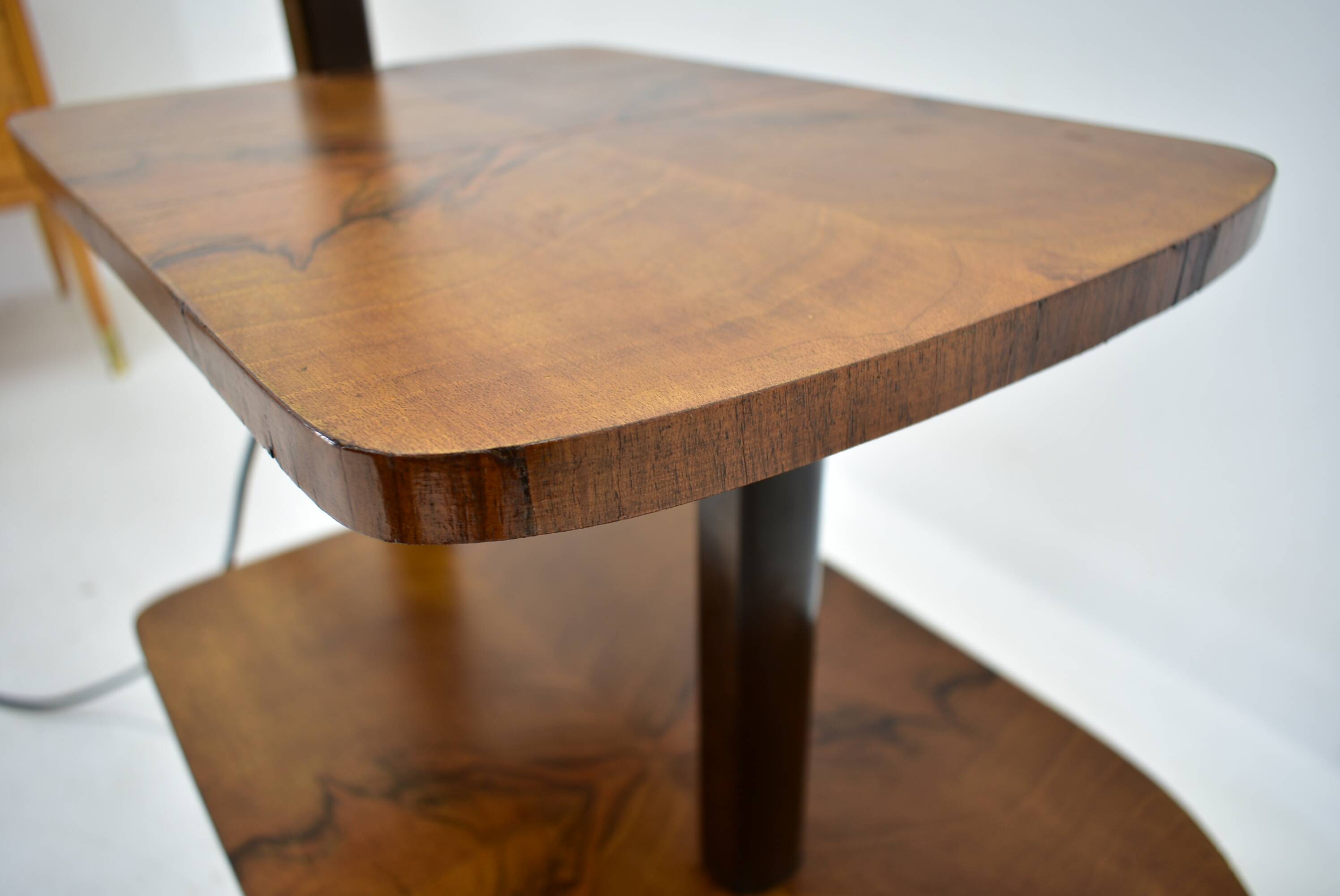 Lampe de sol Art Déco par Jindrich Halabala, années 1940.