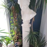 Column with bust