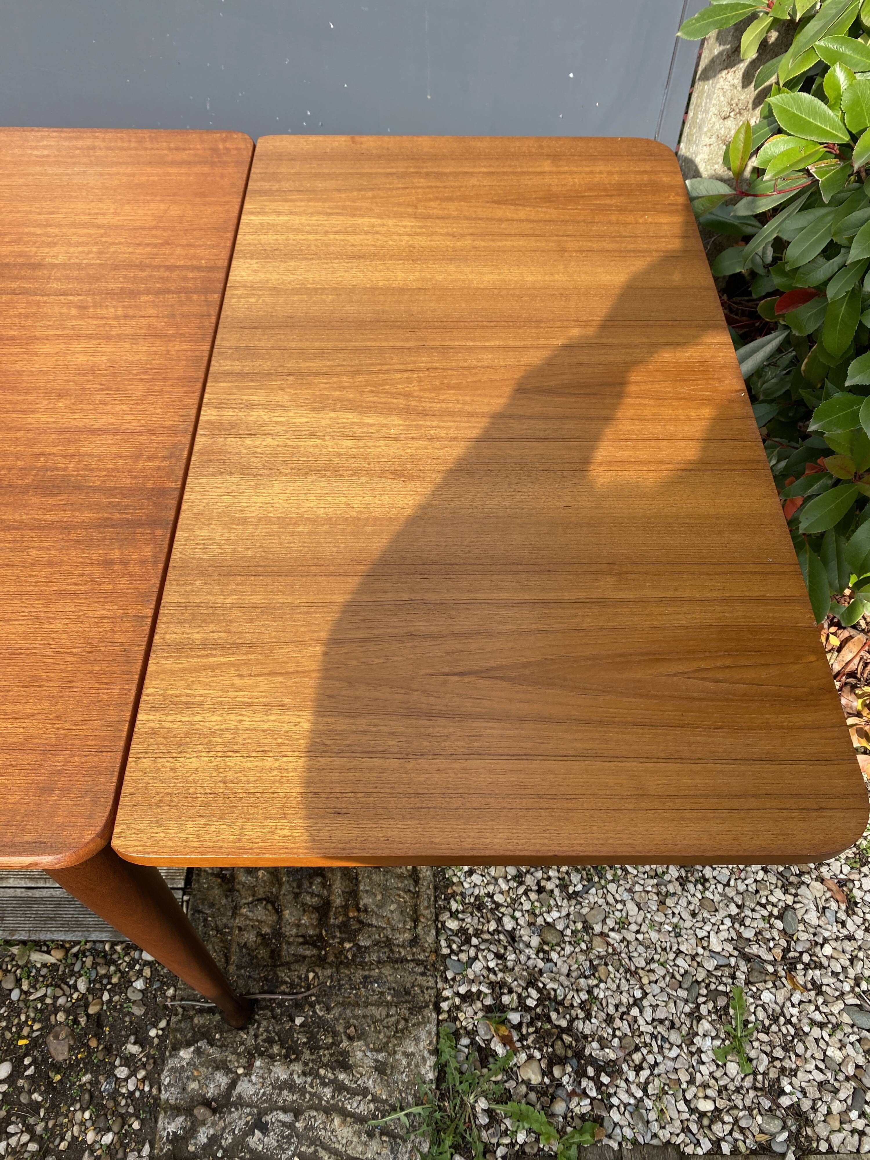 1960 scandinavian extension table