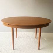 1960’s Mid-Century Modern extending dining table by Schrieber Furniture