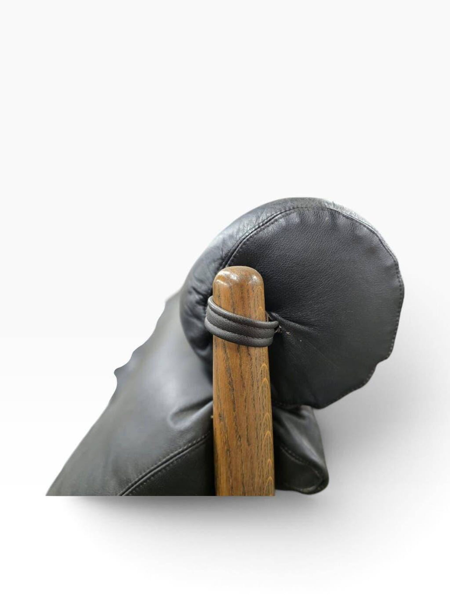 Vintage black leather armchair/sofa/living room by Eric Merthen