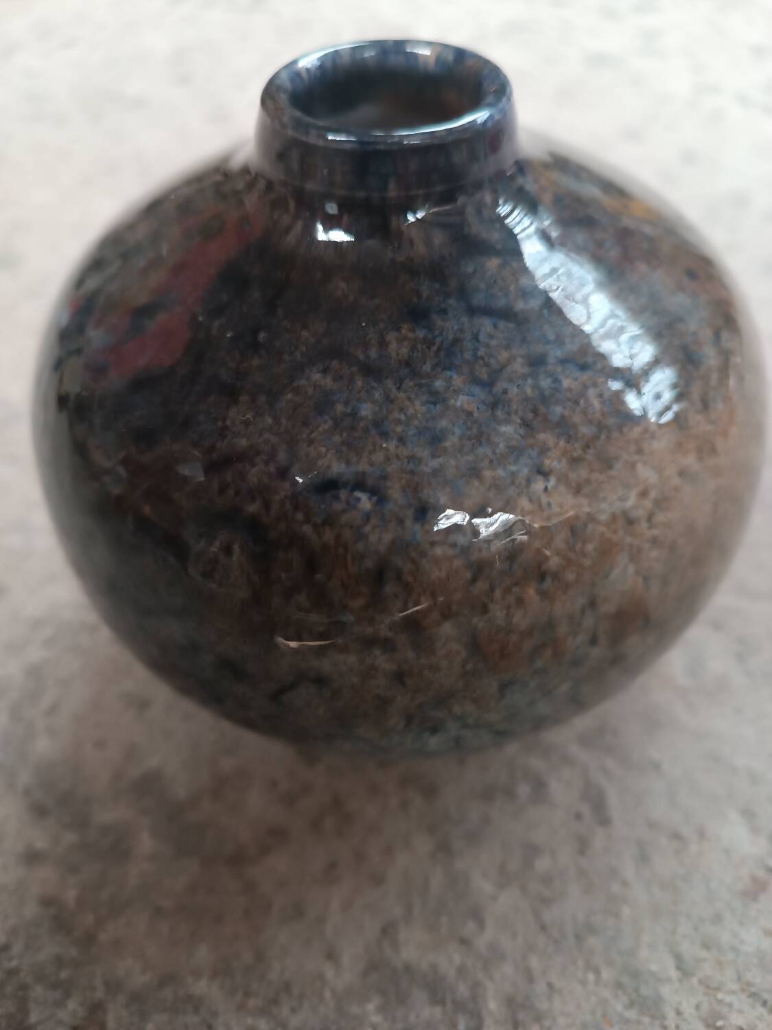 Ceramic vase