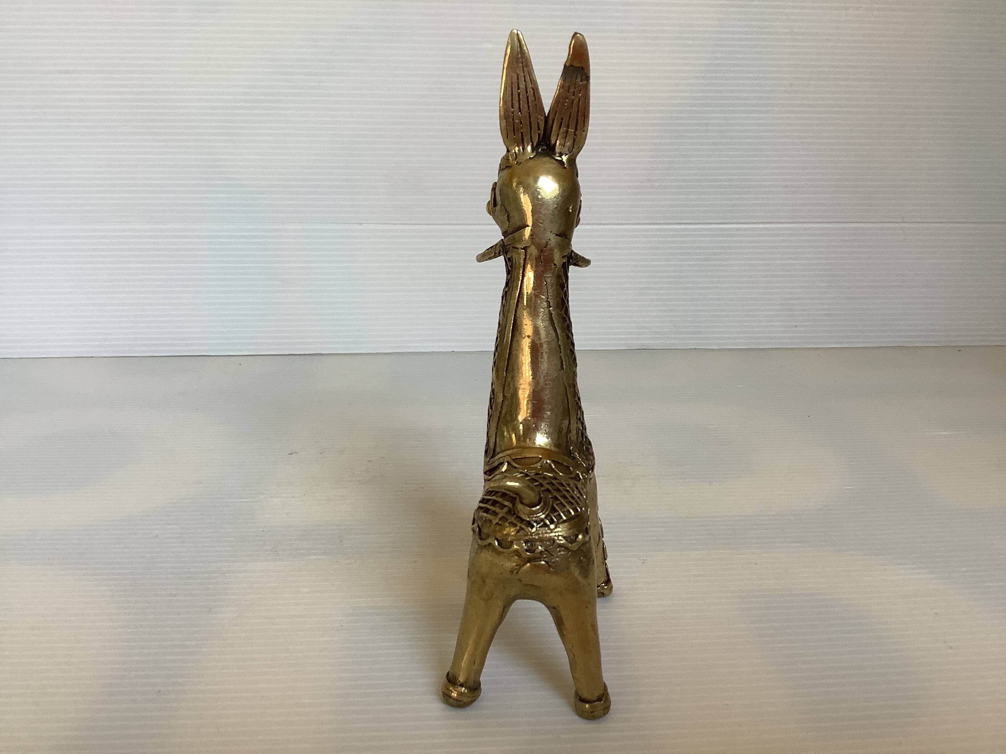 Zoomorphic brass ring ring