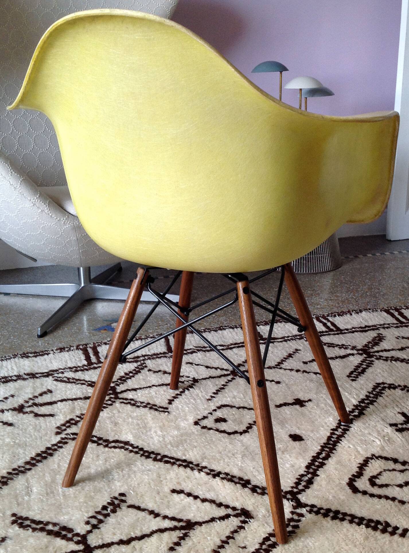 CHARLES EAMES _ ZENITH ARMCHAIR EDITION