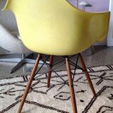 CHARLES EAMES _ ZENITH ARMCHAIR EDITION