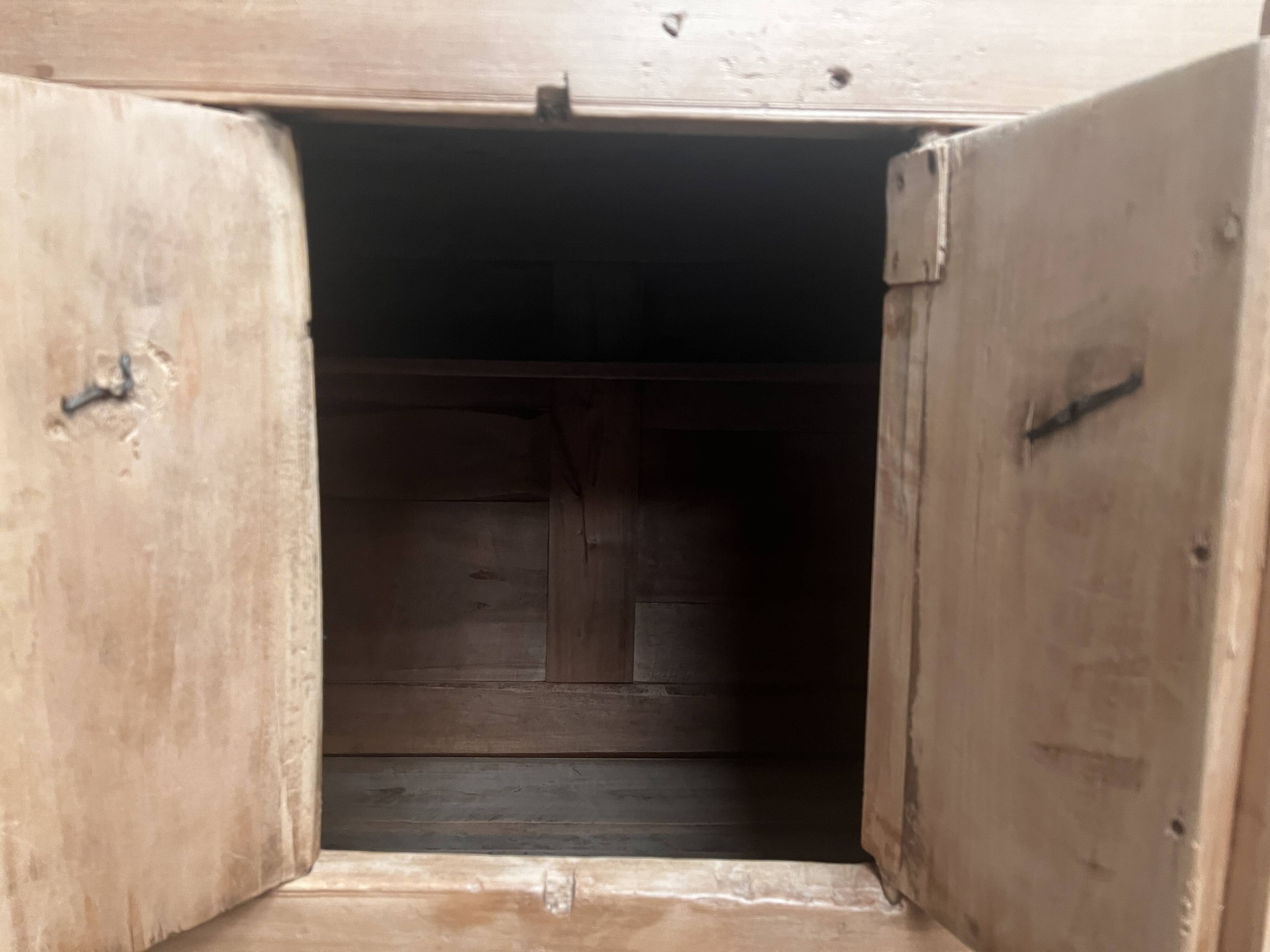 Old pantry in Pitch pine - early 20th century