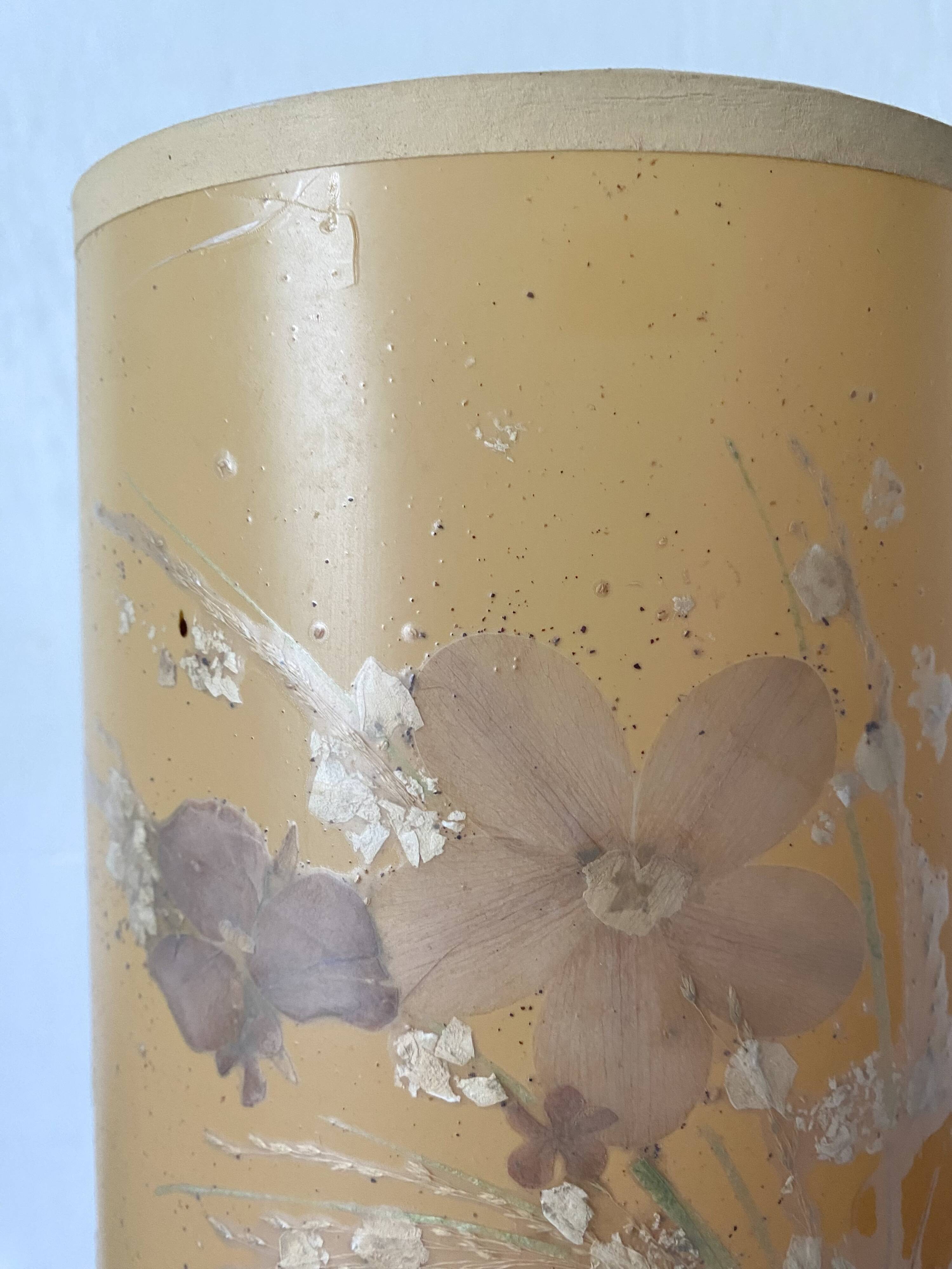 Vintage lamp with wooden base, 44 cm