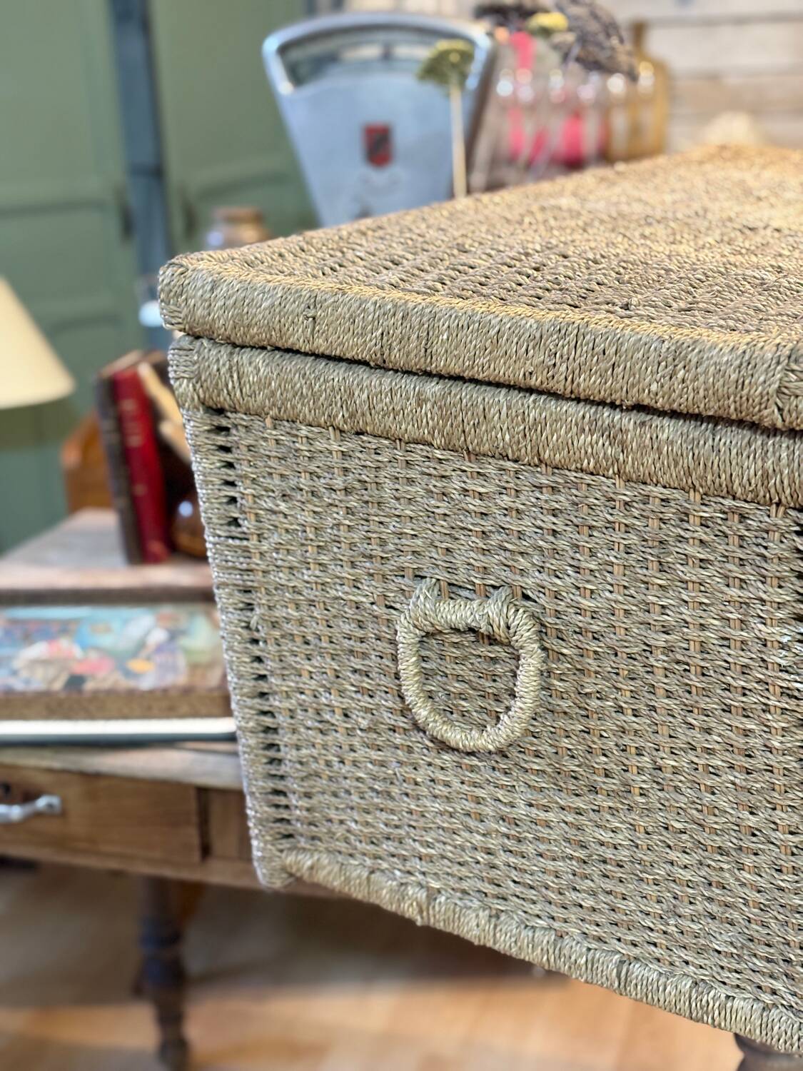 Large wicker toy trunk