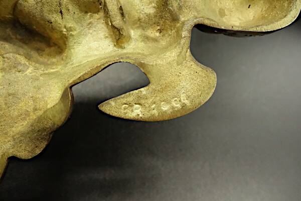 Pair of large Louis XV style wall lights - gilded bronze