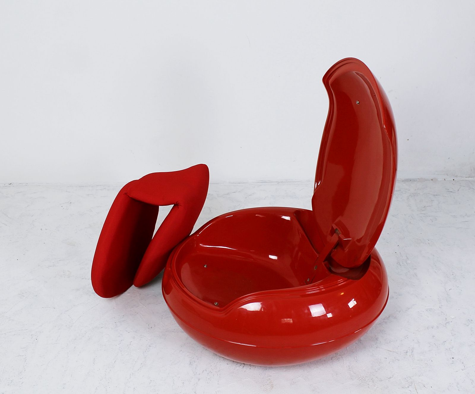 Garden Egg chair by Peter Ghyczy for VEB Synthese Werk East Germany