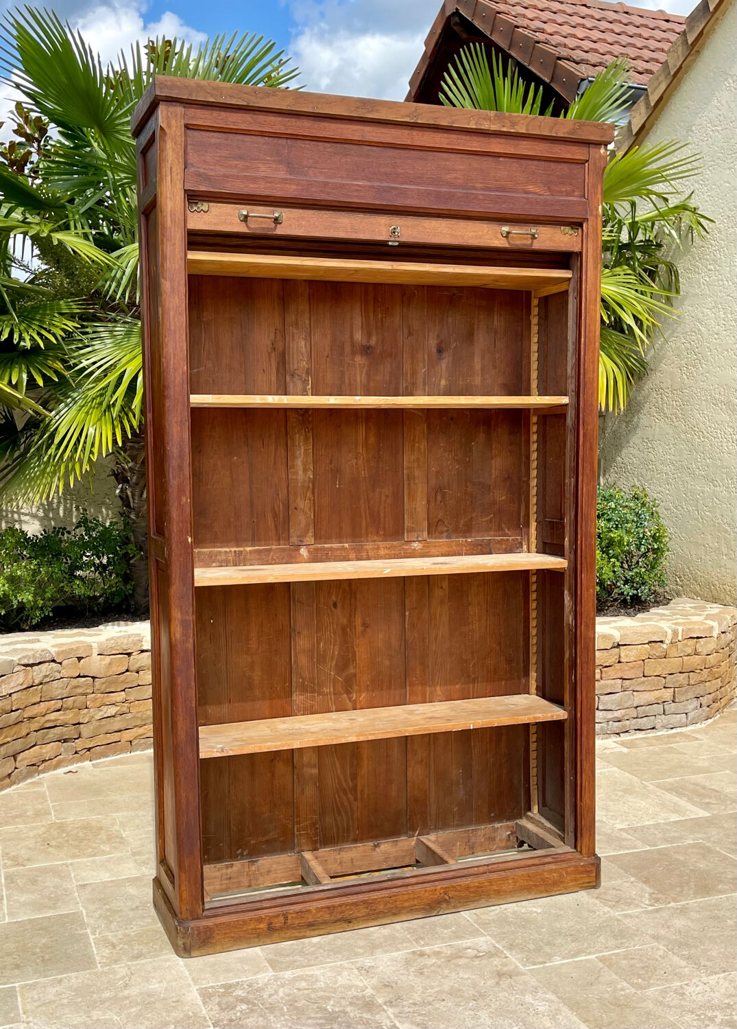 Filing cabinet with curtain