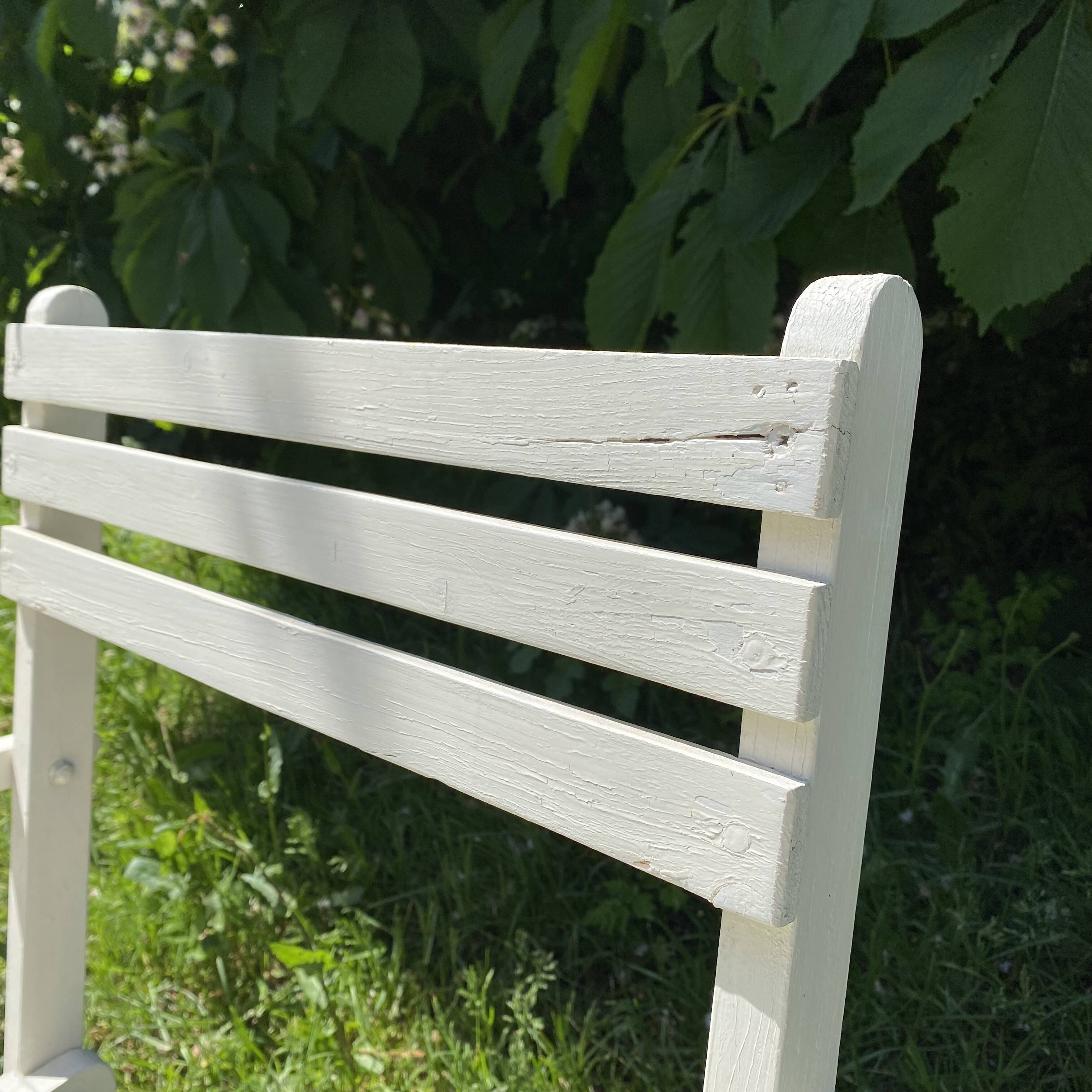Folding slatted garden armchairs