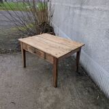 Table de ferme basse