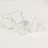 Mid Century pair of vases - glass vessels, Littala, designed by Alvar Aalto, Finland, 1980s.