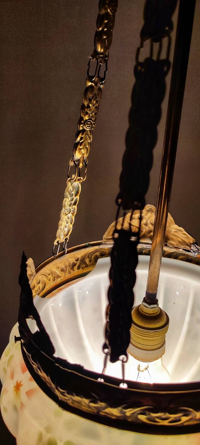 Lámpara de techo "Art Nouveau" de latón y cristal.  España, 1930s.