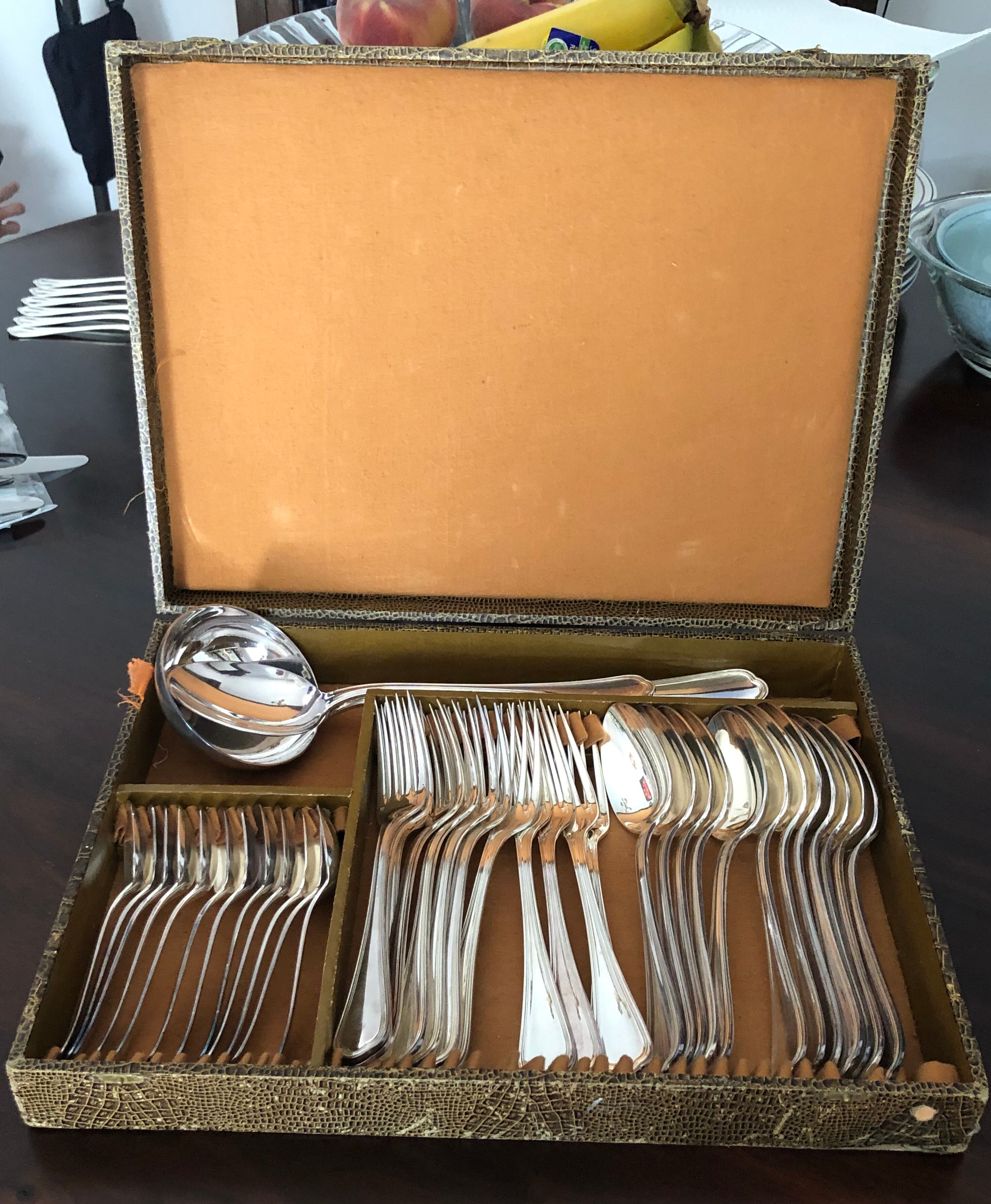 Housewife in silver metal Christofle 38 pieces