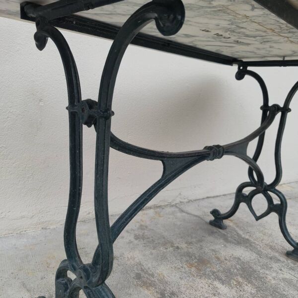 Table de bistrot restaurant en fonte et marbre ancienne -1m40