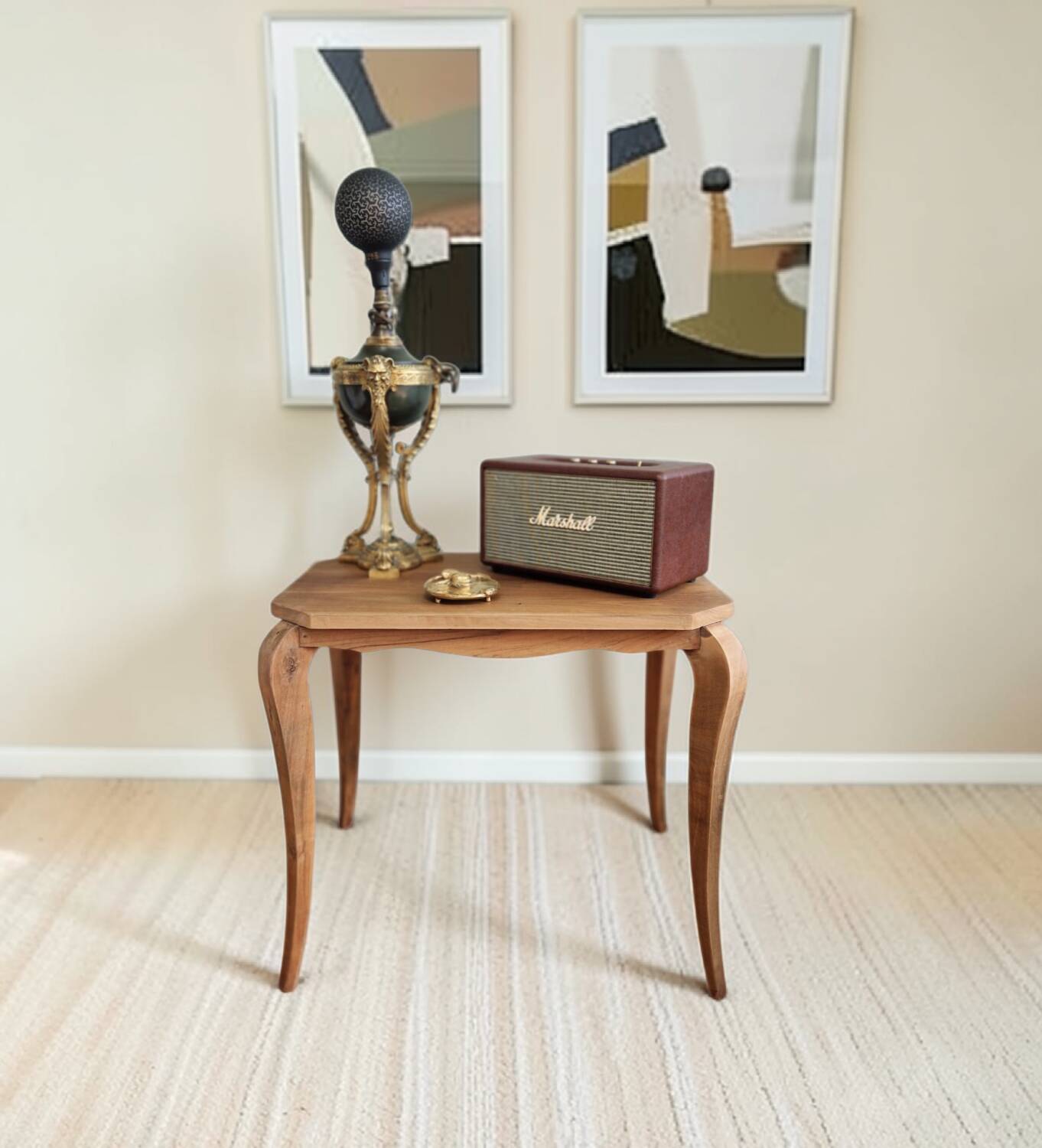 Sculptural side table in solid wood - Reinterpreted Louis XV style