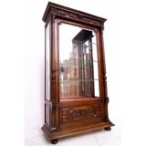 Vitrine, France, vers 1880.