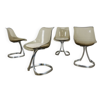 4 chaises par Michel Charron, 1970, plexiglas et aluminium