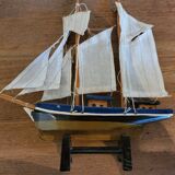 Model boat